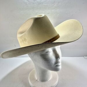 NWOT Remington 50X "Arma tu Instinto" Vented Straw Cowboy Hat Vented Cowboy